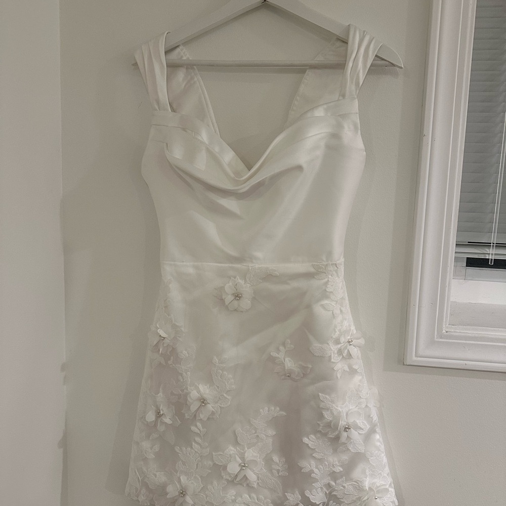 Elegant White Floral Dress